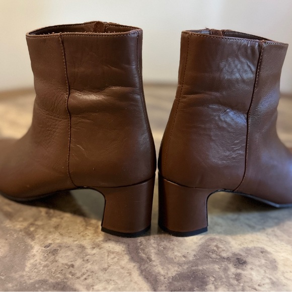 Fabianelli BROWN LEATHER POINTED TOE BOOTIES WOMEN’S 8 & 40 - Picture 4 of 8